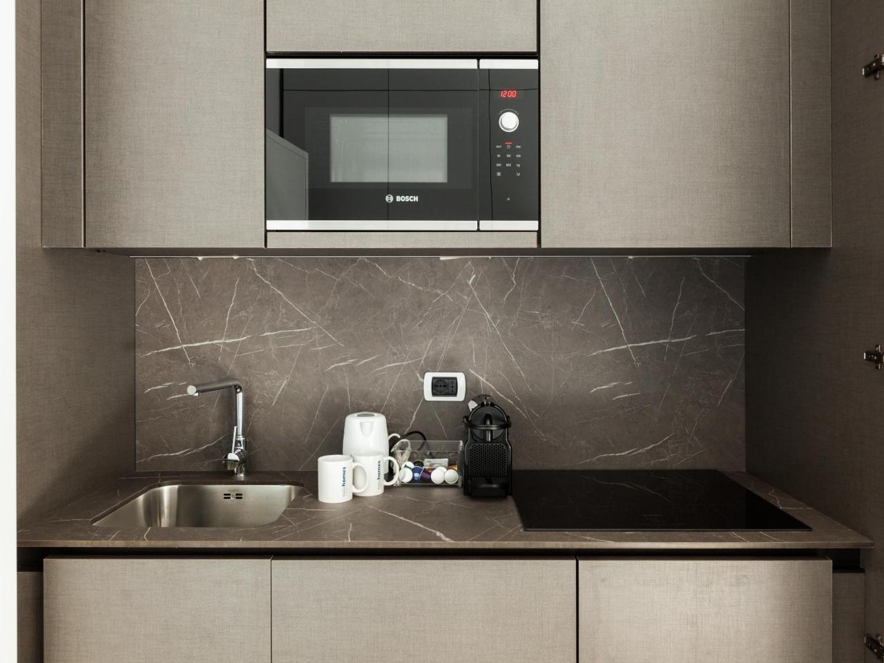 Easyhomes-Duomo Suites & Apartments Milan Luaran gambar