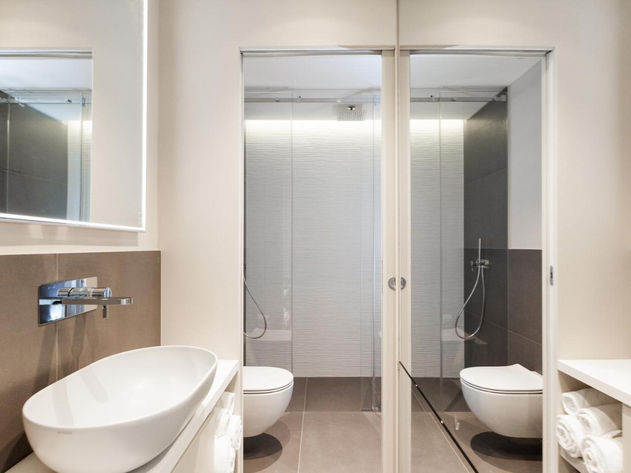 Easyhomes-Duomo Suites & Apartments Milan Luaran gambar