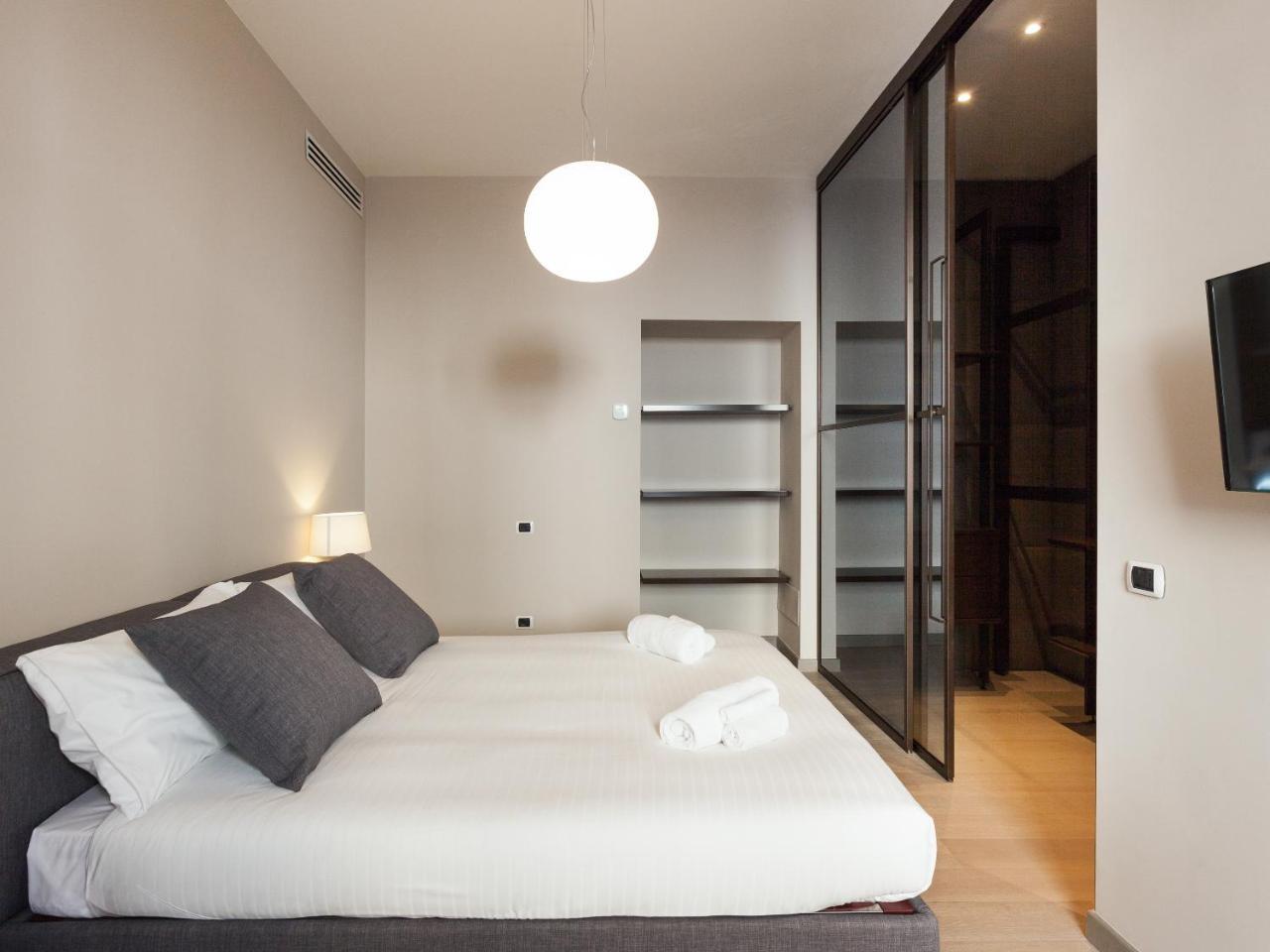 Easyhomes-Duomo Suites & Apartments Milan Luaran gambar